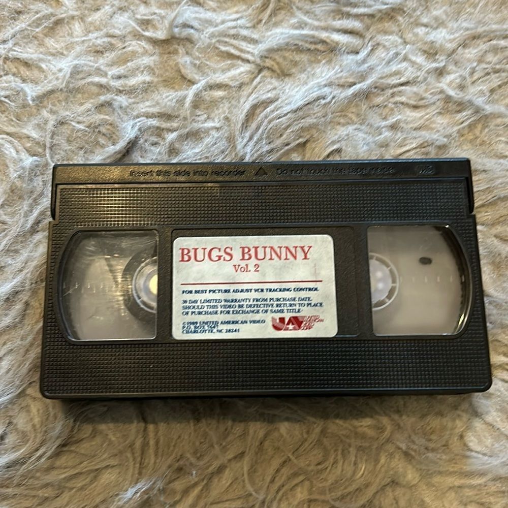 Bugs bunny volume 2 vintage‎ 1989 VCR tape, missing case